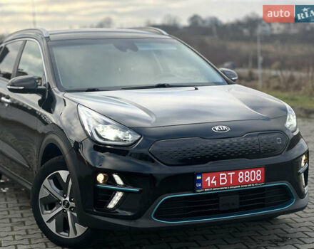 Черный Киа Niro, объемом двигателя 0 л и пробегом 117 тыс. км за 18870 $, фото 1 на Automoto.ua