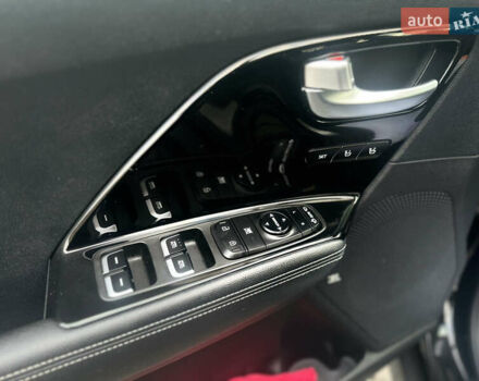 Черный Киа Niro, объемом двигателя 0 л и пробегом 117 тыс. км за 18870 $, фото 28 на Automoto.ua