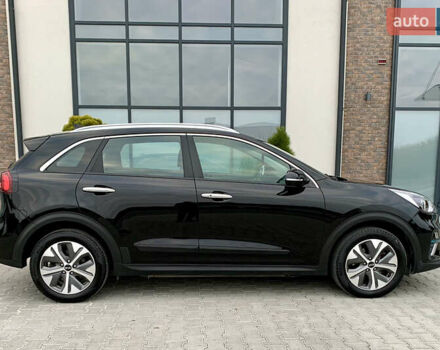 Черный Киа Niro, объемом двигателя 0 л и пробегом 94 тыс. км за 17900 $, фото 29 на Automoto.ua