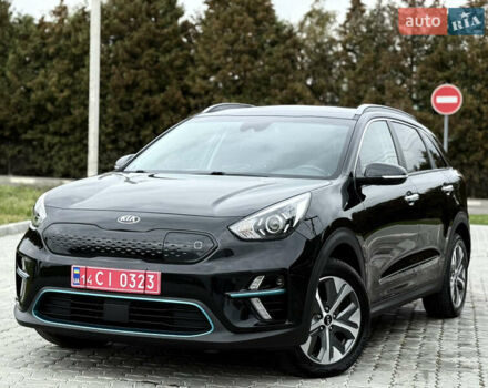 Черный Киа Niro, объемом двигателя 0 л и пробегом 80 тыс. км за 19650 $, фото 99 на Automoto.ua