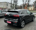 Чорний Кіа Niro, об'ємом двигуна 0 л та пробігом 93 тис. км за 18900 $, фото 5 на Automoto.ua