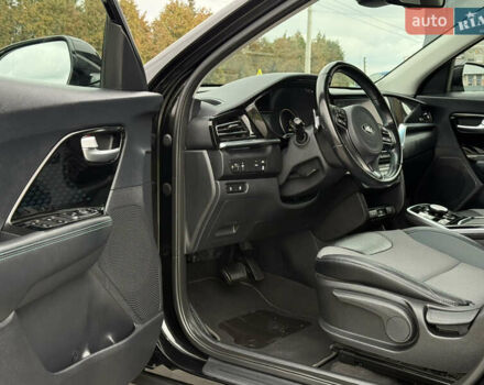 Черный Киа Niro, объемом двигателя 0 л и пробегом 80 тыс. км за 19650 $, фото 25 на Automoto.ua