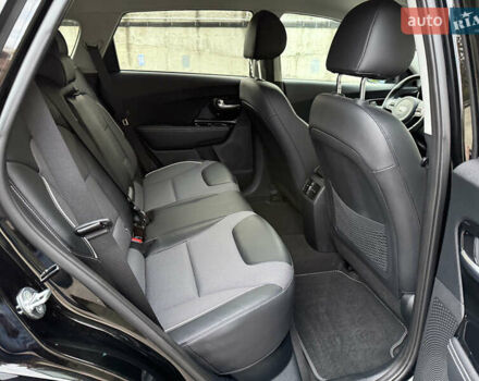 Черный Киа Niro, объемом двигателя 0 л и пробегом 80 тыс. км за 21850 $, фото 44 на Automoto.ua