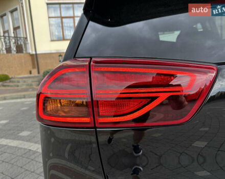 Чорний Кіа Niro, об'ємом двигуна 0 л та пробігом 51 тис. км за 21500 $, фото 31 на Automoto.ua