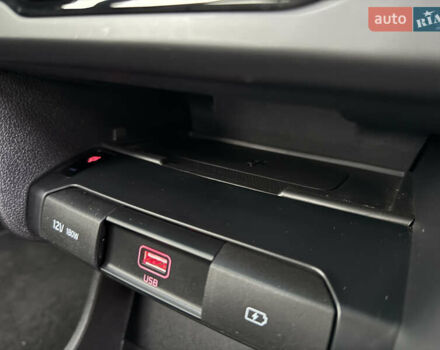 Черный Киа Niro, объемом двигателя 0 л и пробегом 80 тыс. км за 21850 $, фото 36 на Automoto.ua