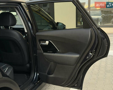 Черный Киа Niro, объемом двигателя 0 л и пробегом 109 тыс. км за 19900 $, фото 26 на Automoto.ua