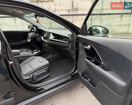 Черный Киа Niro, объемом двигателя 0 л и пробегом 80 тыс. км за 21850 $, фото 22 на Automoto.ua