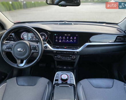 Чорний Кіа Niro, об'ємом двигуна 0 л та пробігом 67 тис. км за 20999 $, фото 36 на Automoto.ua