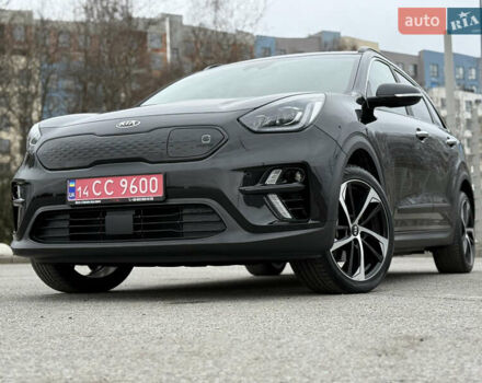 Чорний Кіа Niro, об'ємом двигуна 0 л та пробігом 71 тис. км за 22400 $, фото 18 на Automoto.ua