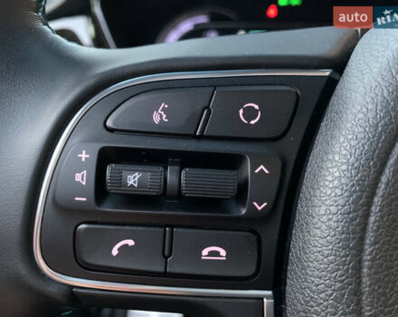 Черный Киа Niro, объемом двигателя 0 л и пробегом 60 тыс. км за 22799 $, фото 35 на Automoto.ua