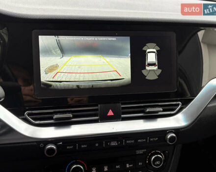 Черный Киа Niro, объемом двигателя 0 л и пробегом 80 тыс. км за 19650 $, фото 8 на Automoto.ua