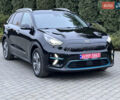 Чорний Кіа Niro, об'ємом двигуна 0 л та пробігом 72 тис. км за 18400 $, фото 1 на Automoto.ua