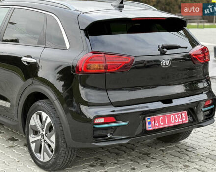 Черный Киа Niro, объемом двигателя 0 л и пробегом 80 тыс. км за 19890 $, фото 174 на Automoto.ua