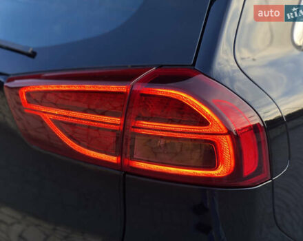 Чорний Кіа Niro, об'ємом двигуна 0 л та пробігом 67 тис. км за 20999 $, фото 14 на Automoto.ua