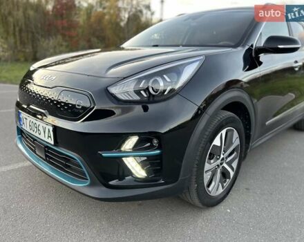 Черный Киа Niro, объемом двигателя 0 л и пробегом 121 тыс. км за 18999 $, фото 3 на Automoto.ua