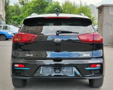 Черный Киа Niro, объемом двигателя 0 л и пробегом 138 тыс. км за 18999 $, фото 2 на Automoto.ua