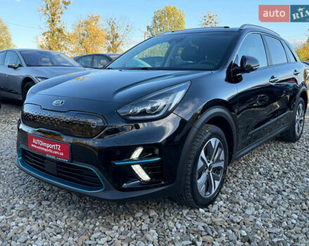 Чорний Кіа Niro, об'ємом двигуна 0 л та пробігом 88 тис. км за 24900 $, фото 15 на Automoto.ua
