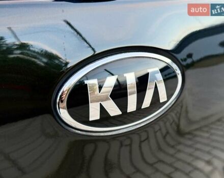 Черный Киа Niro, объемом двигателя 0 л и пробегом 89 тыс. км за 19350 $, фото 37 на Automoto.ua