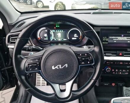 Черный Киа Niro, объемом двигателя 0 л и пробегом 65 тыс. км за 20800 $, фото 24 на Automoto.ua