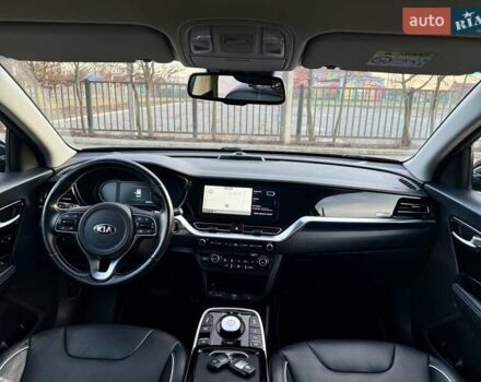 Черный Киа Niro, объемом двигателя 0 л и пробегом 89 тыс. км за 19350 $, фото 96 на Automoto.ua