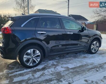 Черный Киа Niro, объемом двигателя 0 л и пробегом 79 тыс. км за 18300 $, фото 5 на Automoto.ua
