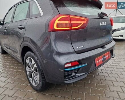 Чорний Кіа Niro, об'ємом двигуна 0 л та пробігом 54 тис. км за 17800 $, фото 17 на Automoto.ua