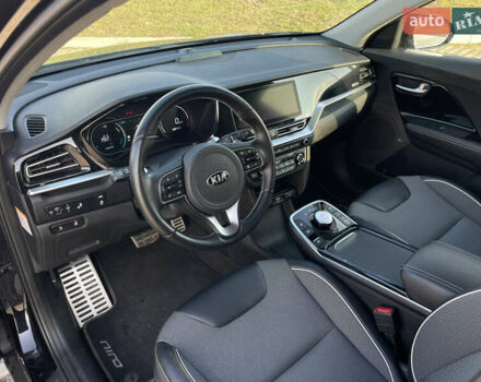 Черный Киа Niro, объемом двигателя 0 л и пробегом 61 тыс. км за 22999 $, фото 33 на Automoto.ua