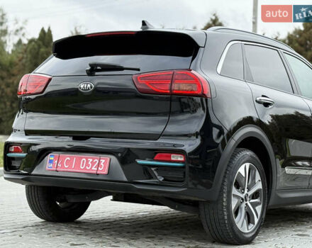 Черный Киа Niro, объемом двигателя 0 л и пробегом 80 тыс. км за 19650 $, фото 166 на Automoto.ua