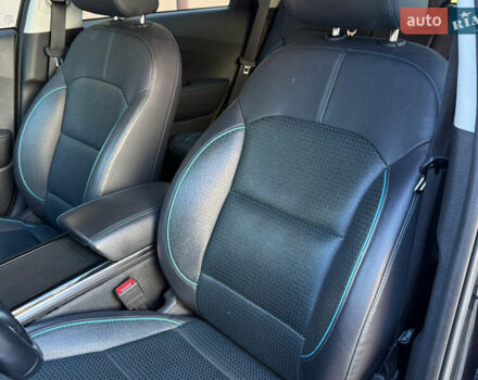 Черный Киа Niro, объемом двигателя 0 л и пробегом 78 тыс. км за 17999 $, фото 8 на Automoto.ua