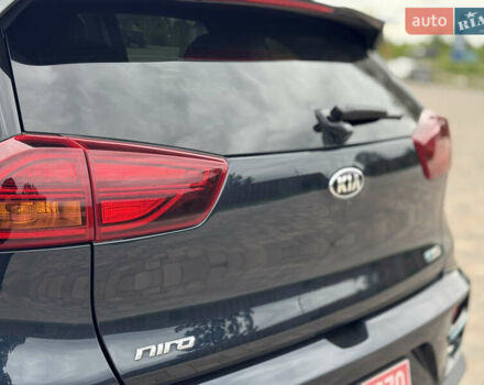 Черный Киа Niro, объемом двигателя 0 л и пробегом 96 тыс. км за 20999 $, фото 24 на Automoto.ua