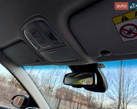 Черный Киа Niro, объемом двигателя 0 л и пробегом 89 тыс. км за 19350 $, фото 80 на Automoto.ua
