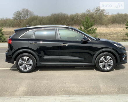 Чорний Кіа Niro, об'ємом двигуна 0 л та пробігом 36 тис. км за 23999 $, фото 13 на Automoto.ua