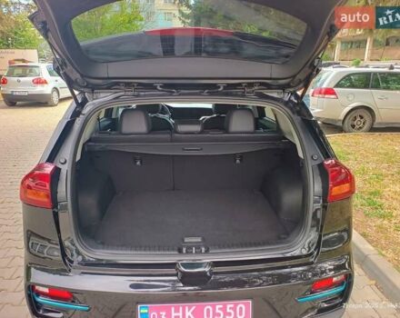 Чорний Кіа Niro, об'ємом двигуна 0 л та пробігом 87 тис. км за 19500 $, фото 10 на Automoto.ua