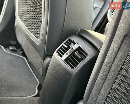 Чорний Кіа Niro, об'ємом двигуна 0 л та пробігом 51 тис. км за 21500 $, фото 70 на Automoto.ua