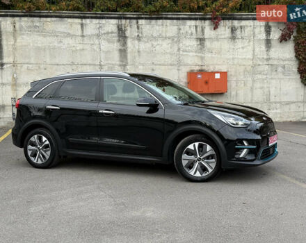 Черный Киа Niro, объемом двигателя 0 л и пробегом 80 тыс. км за 21850 $, фото 7 на Automoto.ua