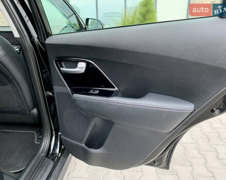 Черный Киа Niro, объемом двигателя 0 л и пробегом 94 тыс. км за 17900 $, фото 56 на Automoto.ua