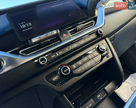 Черный Киа Niro, объемом двигателя 0 л и пробегом 127 тыс. км за 19750 $, фото 45 на Automoto.ua