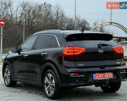 Черный Киа Niro, объемом двигателя 0 л и пробегом 78 тыс. км за 19300 $, фото 3 на Automoto.ua
