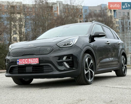 Чорний Кіа Niro, об'ємом двигуна 0 л та пробігом 71 тис. км за 22400 $, фото 19 на Automoto.ua