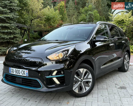 Чорний Кіа Niro, об'ємом двигуна 0 л та пробігом 123 тис. км за 17899 $, фото 13 на Automoto.ua