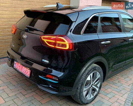 Черный Киа Niro, объемом двигателя 0 л и пробегом 60 тыс. км за 22799 $, фото 8 на Automoto.ua