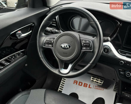 Черный Киа Niro, объемом двигателя 0 л и пробегом 62 тыс. км за 21999 $, фото 27 на Automoto.ua