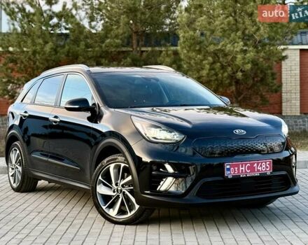 Черный Киа Niro, объемом двигателя 0 л и пробегом 89 тыс. км за 19350 $, фото 6 на Automoto.ua