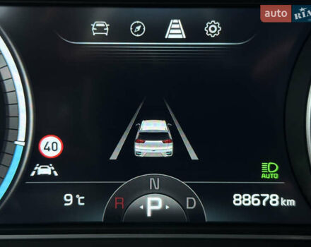 Чорний Кіа Niro, об'ємом двигуна 0 л та пробігом 88 тис. км за 24900 $, фото 54 на Automoto.ua