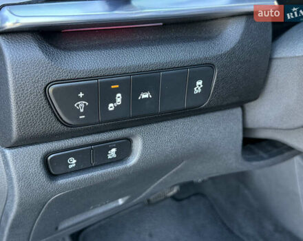 Черный Киа Niro, объемом двигателя 0 л и пробегом 78 тыс. км за 17999 $, фото 10 на Automoto.ua