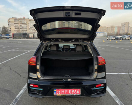 Чорний Кіа Niro, об'ємом двигуна 0 л та пробігом 155 тис. км за 20300 $, фото 50 на Automoto.ua