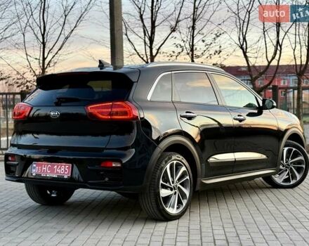 Черный Киа Niro, объемом двигателя 0 л и пробегом 89 тыс. км за 19350 $, фото 20 на Automoto.ua