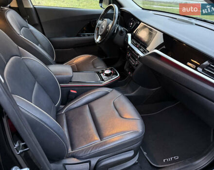 Черный Киа Niro, объемом двигателя 0 л и пробегом 78 тыс. км за 19300 $, фото 17 на Automoto.ua