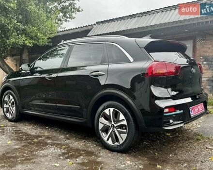 Черный Киа Niro, объемом двигателя 0 л и пробегом 150 тыс. км за 19800 $, фото 5 на Automoto.ua