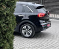Чорний Кіа Niro, об'ємом двигуна 0 л та пробігом 72 тис. км за 18400 $, фото 11 на Automoto.ua